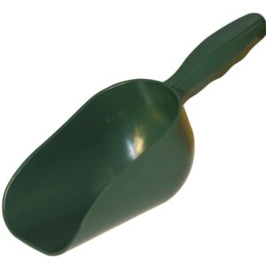 Green 500g plastic feed scoop.